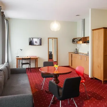Elofthotel 3*