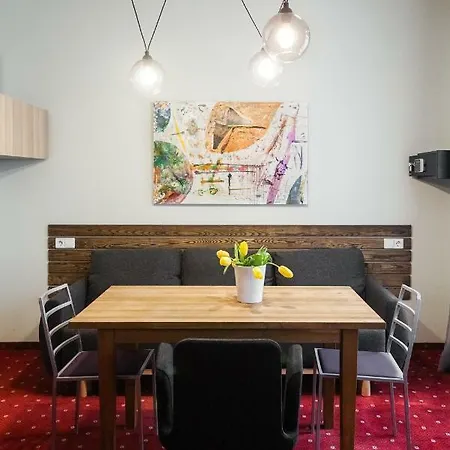 Aparthotel Elofthotel 3*