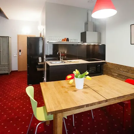 Elofthotel Aparthotel 3*