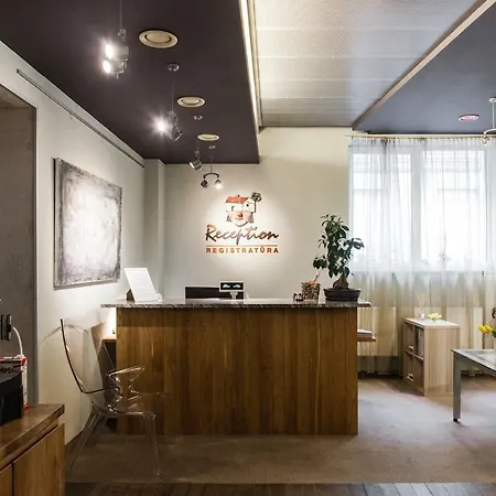 Elofthotel 3*
