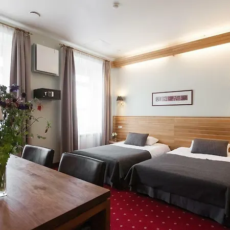 Elofthotel 3*