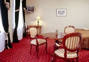 Elofthotel 3*